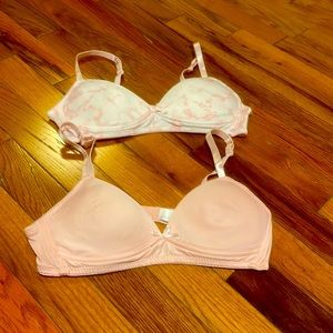 Tahari Wireless Bras (2 count) Size 32A
